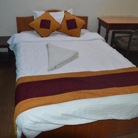 Kings Land Hotel Katmandou Extérieur photo
