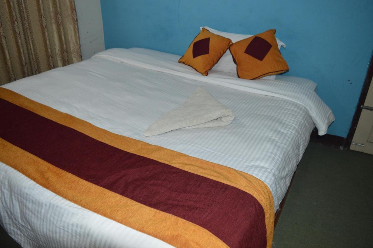 Kings Land Hotel Katmandou Extérieur photo