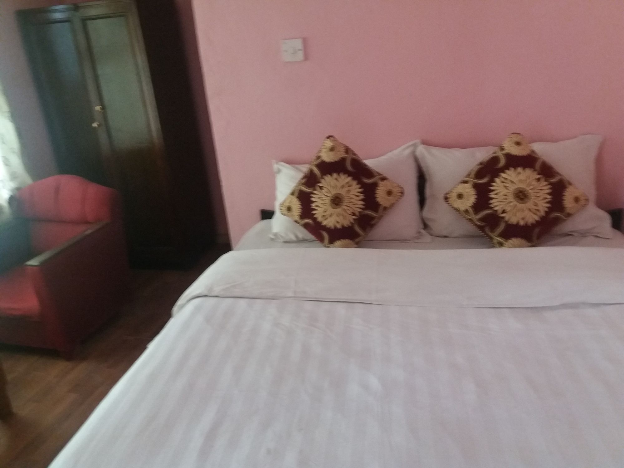 Kings Land Hotel Katmandou Extérieur photo